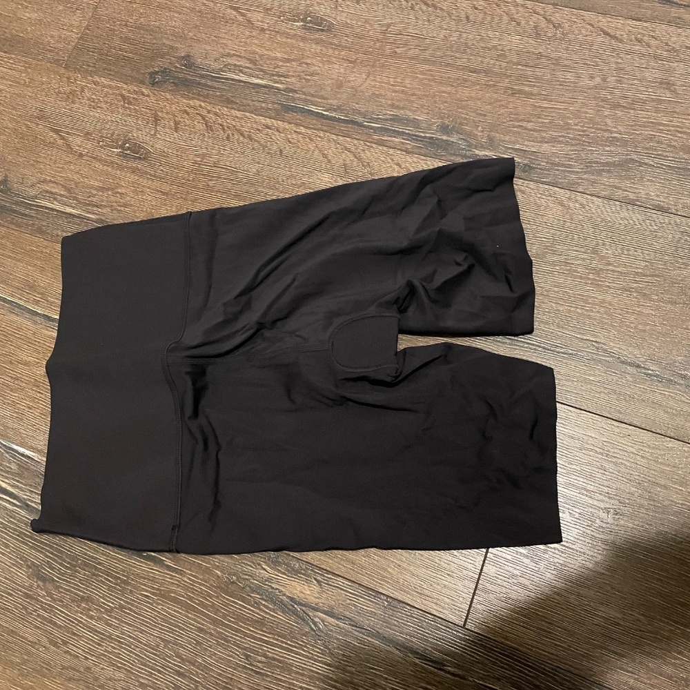 Knix High Rise Leak Proof Short - Picture 2 of 2